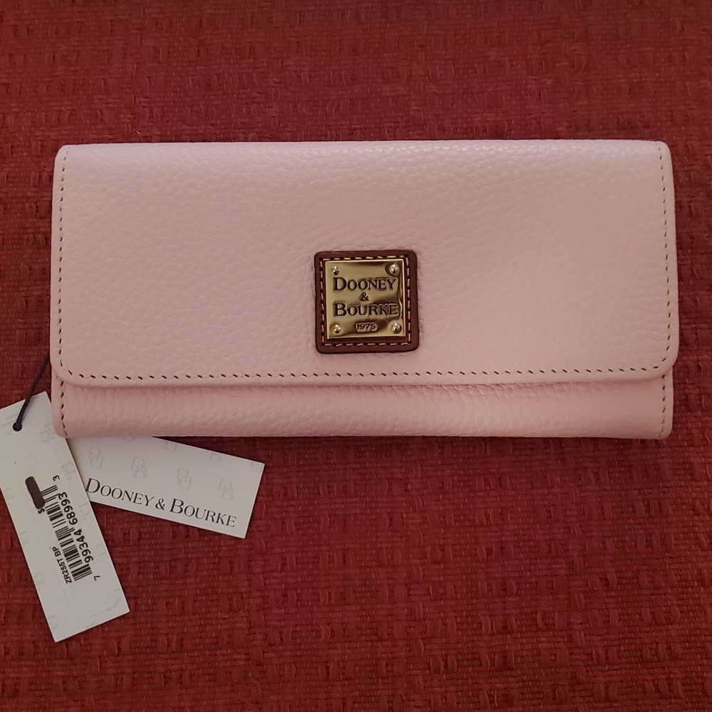 NWT Dooney & Bourke Leather Wallet